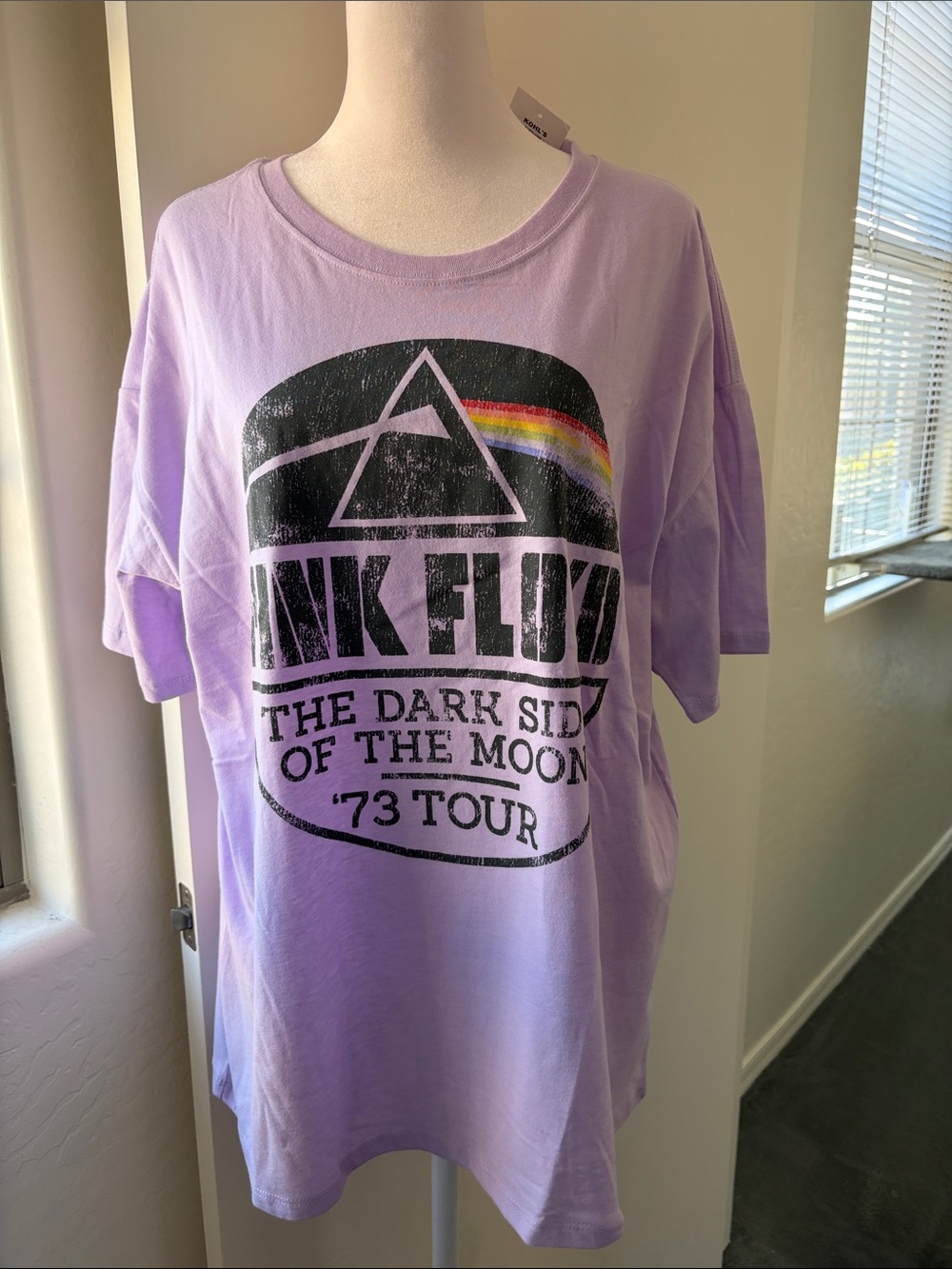 Kohl's Lavender Graphic Short Sleeve Tee